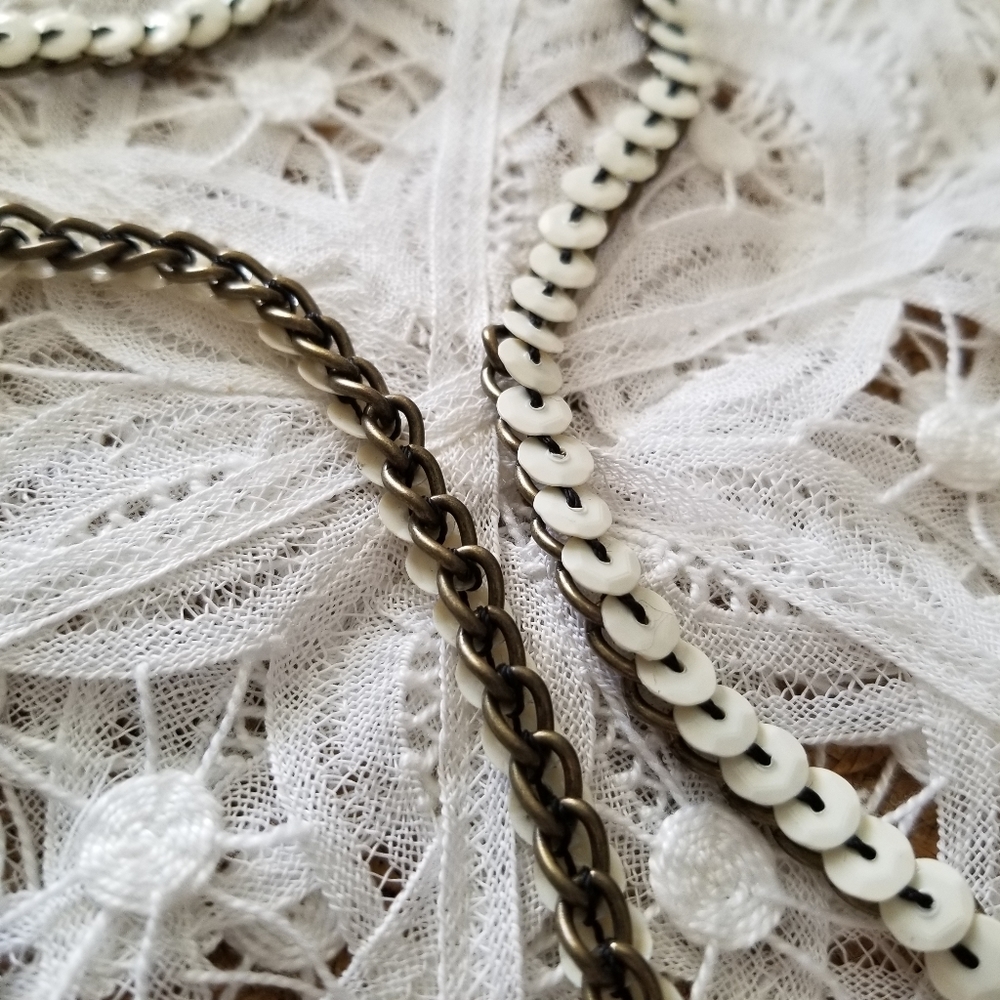 AE Iridescent Sequin Sewn Chain Necklace NWT